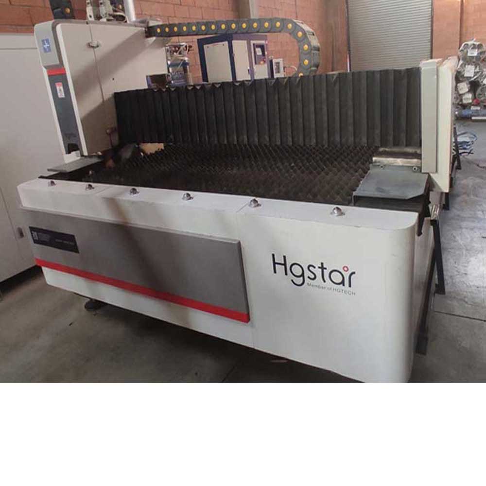 خدمة القطع بالليزر CNC